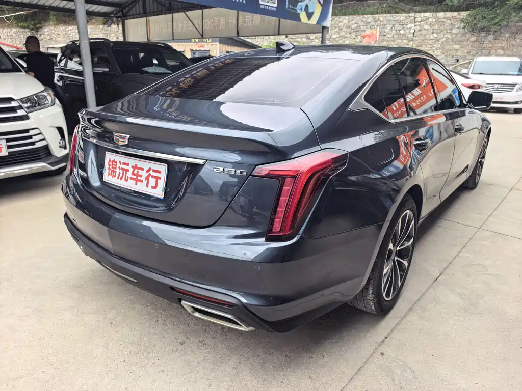 Cadillac CT5 28 T Distinguished