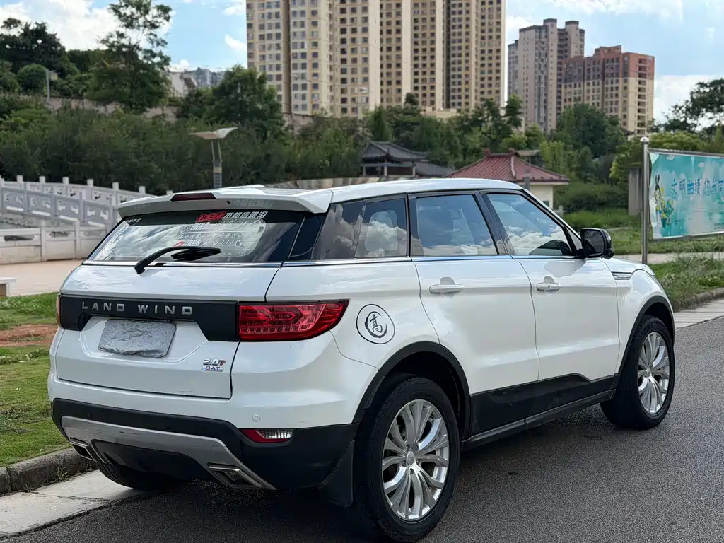 Landwind X7 2.0 T Panoramic Distinguished