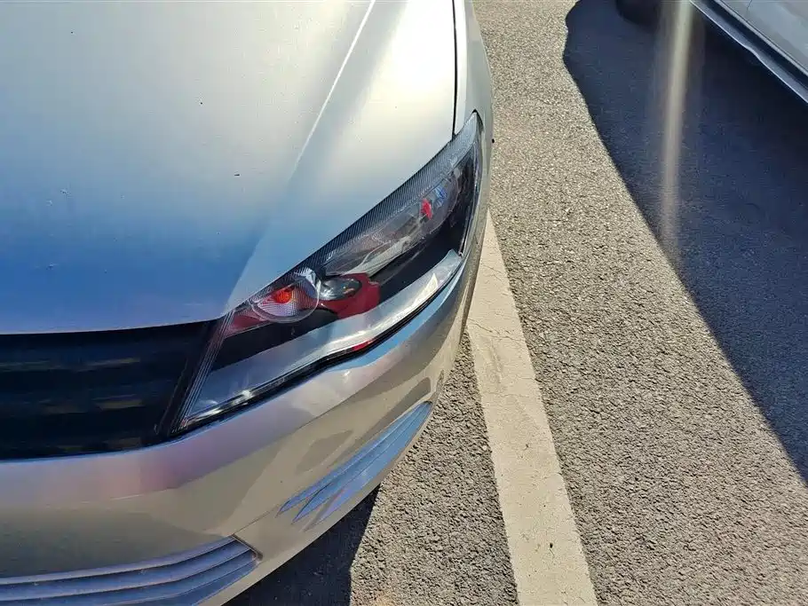 Jetta 1.6 L Manual Fashion
