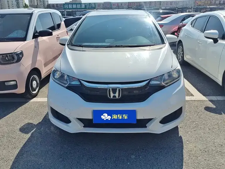 Honda Fit 1.5 L CVT Comfort Sunroof