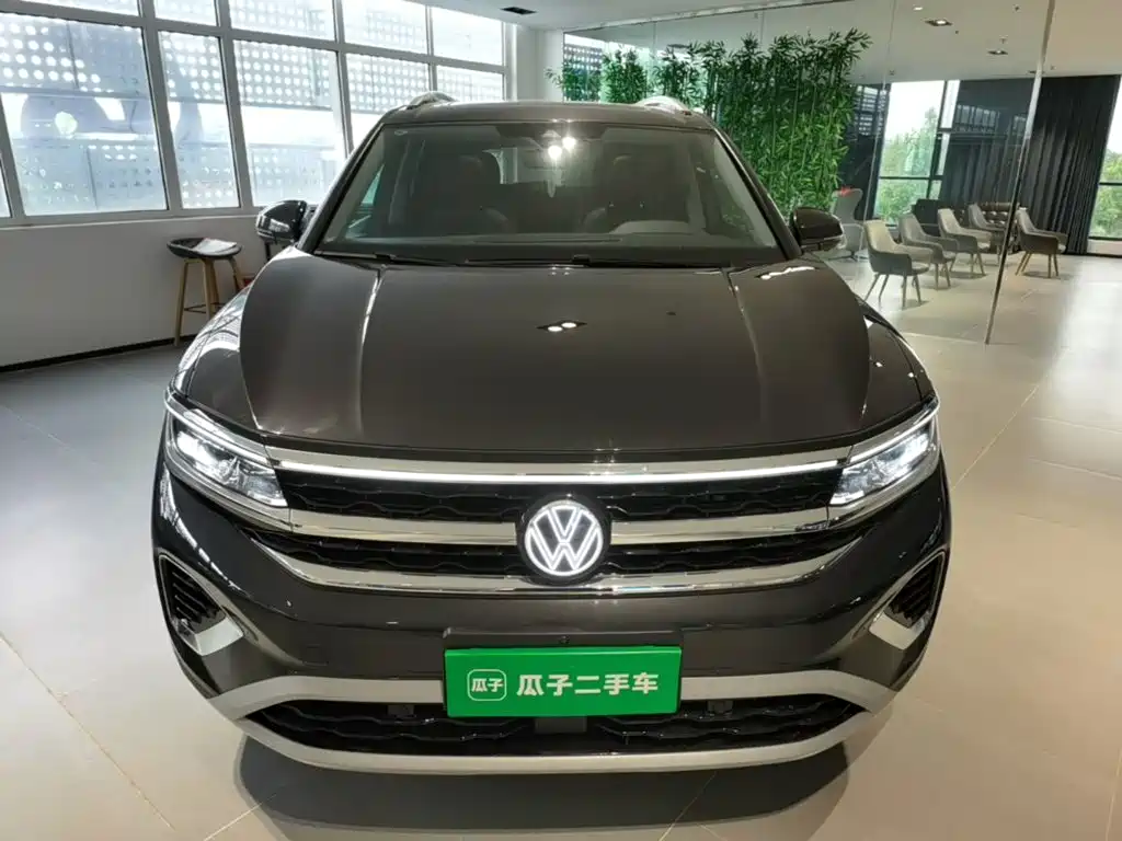 Talagon 380 TSI 4 WD Luxury Premium Realm Pro 6-seat