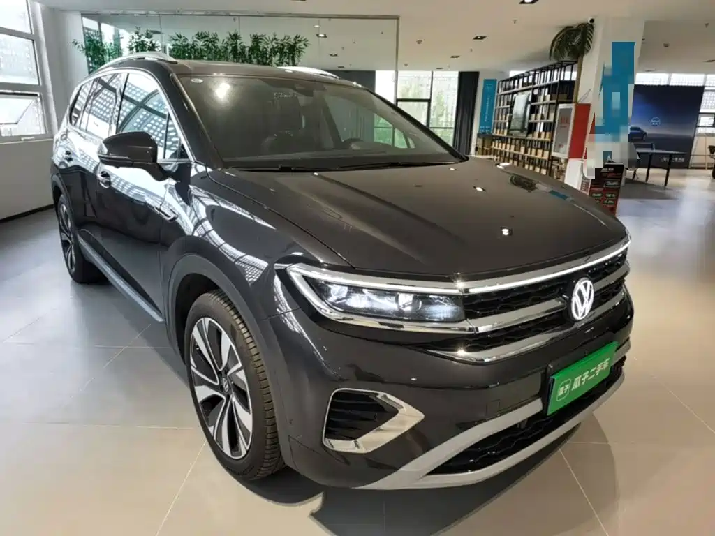 Talagon 380 TSI 4 WD Luxury Premium Realm Pro 6-seat