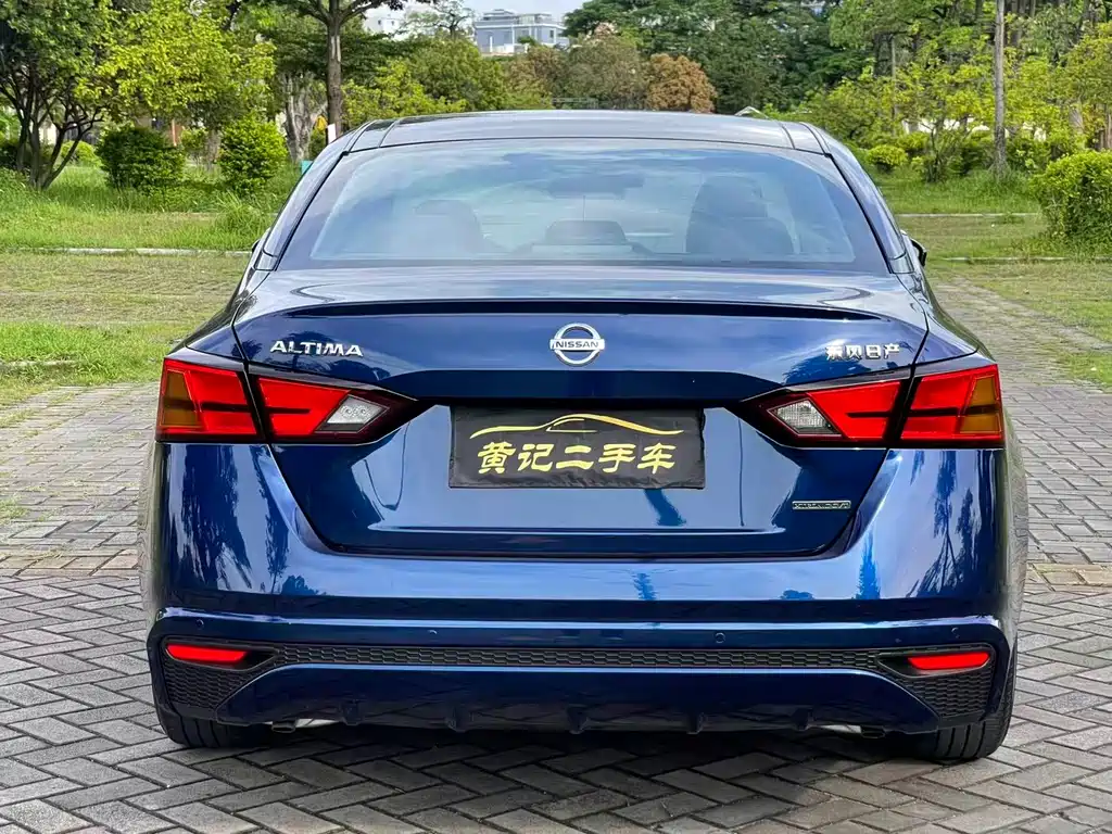 Teana 2.0 L XL Comfort