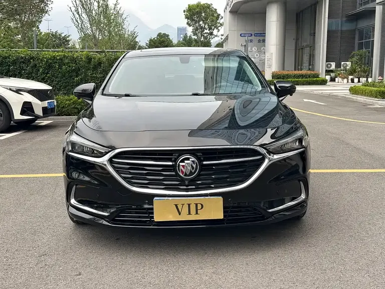 Buick LaCrosse 28 T Luxury