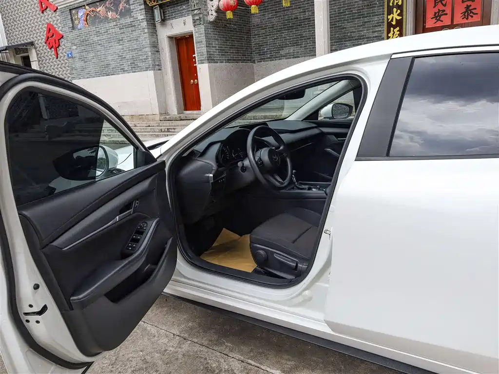 Mazda 3 Axela 2.0 L Auto Quality Engine