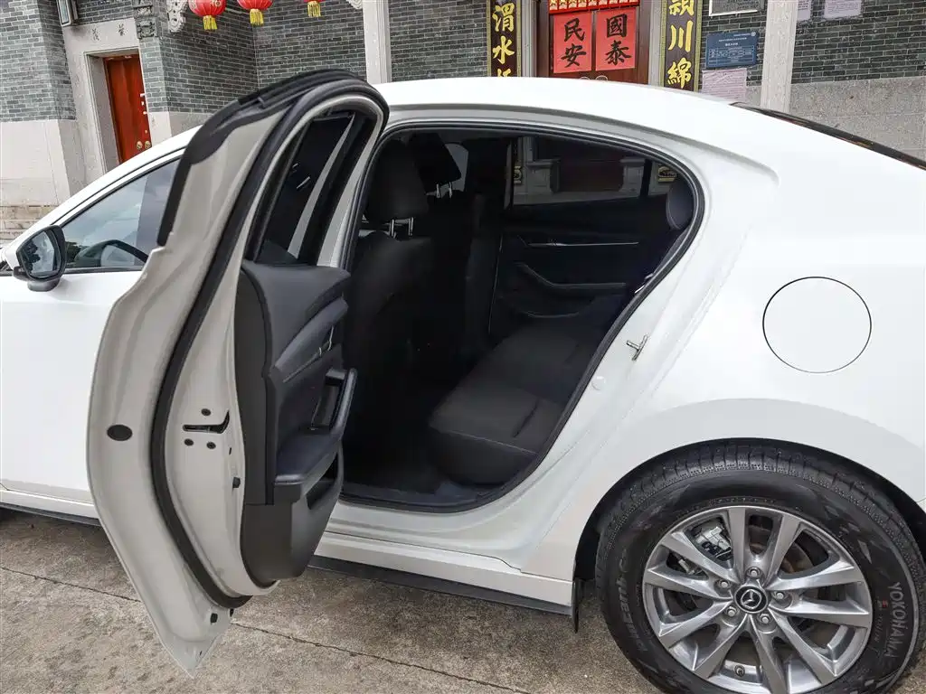 Mazda 3 Axela 2.0 L Auto Quality Engine