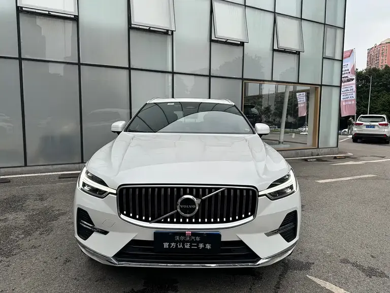 Volvo XC60 B5 4 WD Smart Vision Luxury