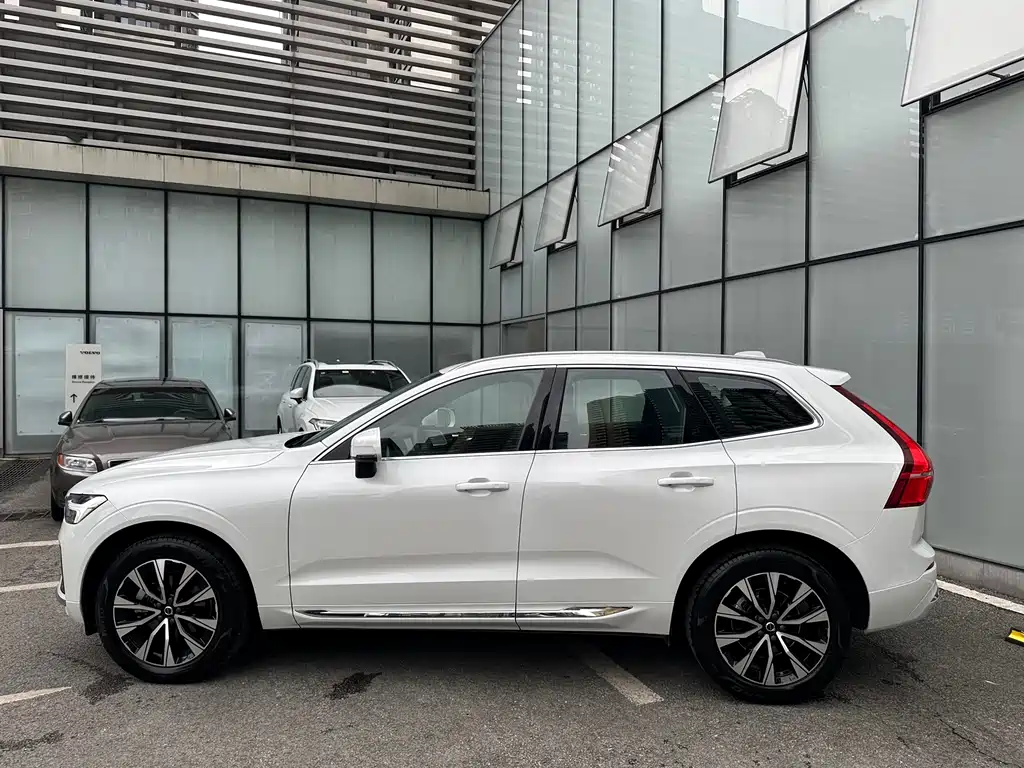 Volvo XC60 B5 4 WD Smart Vision Luxury