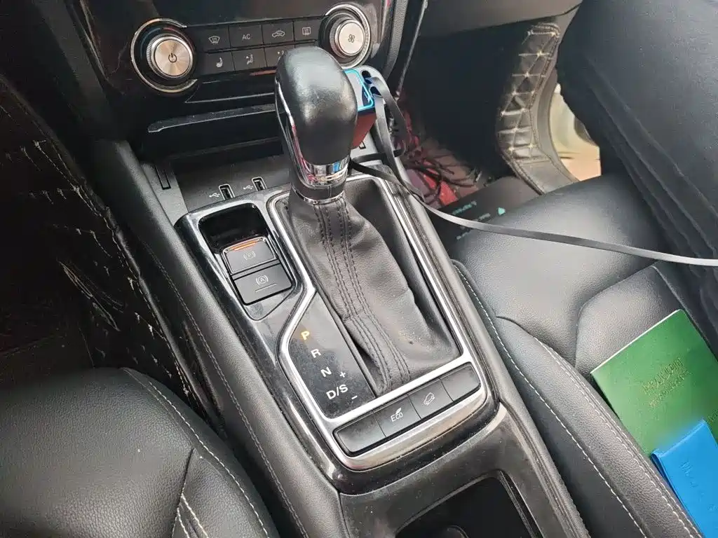Roewe RX3 荣威RX3 2018款 1.6 L CVT互联网智享版