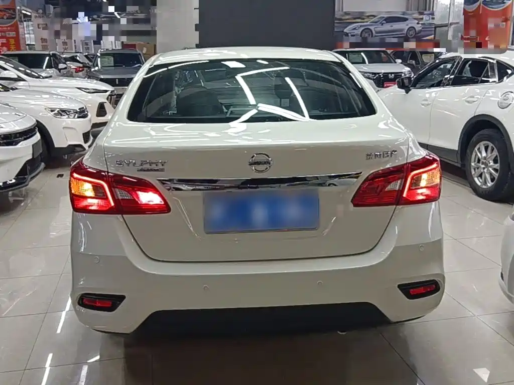 Sylphy Facelift III Classic 1.6 XE CVT Comfort