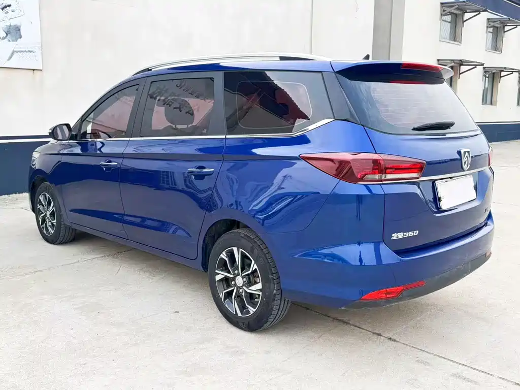 Baojun 360 1.5 L Manual Luxury CN-V