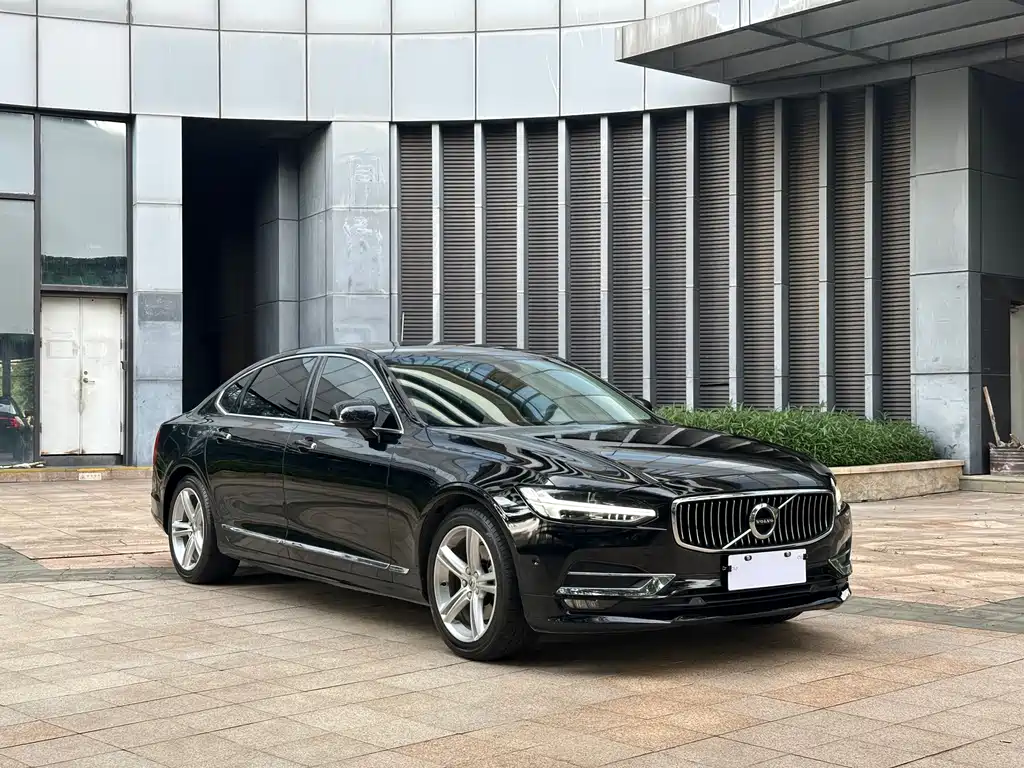 Volvo S90 T5 Smart Vision