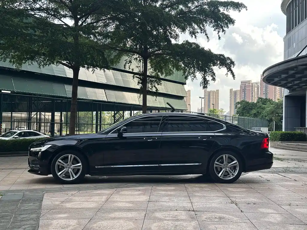 Volvo S90 T5 Smart Vision