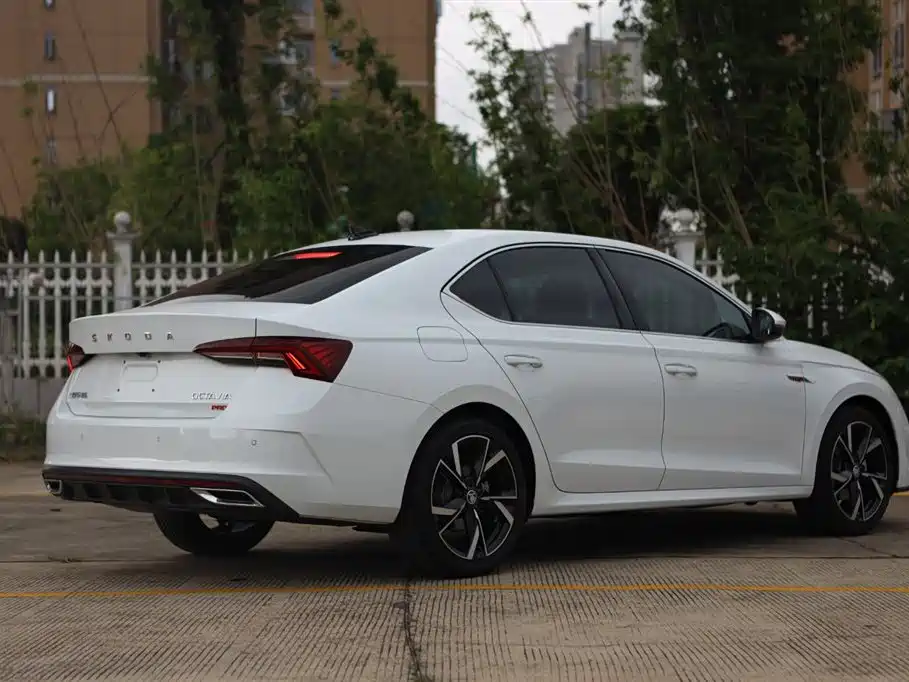 Octavia Facelift PRO TSI280 Premium