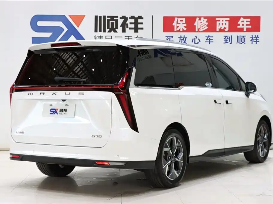 Maxus G70 大通G70 2024款 2.0 T 自动旗舰版 6座