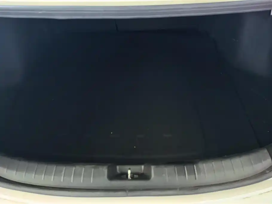Kia K3 1.5 L CVT Smart Enjoyment Connected