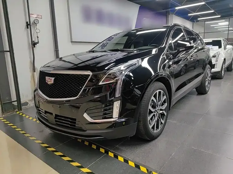 Cadillac XT5 2.0 T 4 WD Distinguished (Supreme Premium)