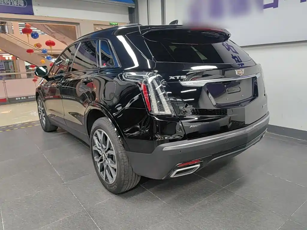 Cadillac XT5 2.0 T 4 WD Distinguished (Supreme Premium)