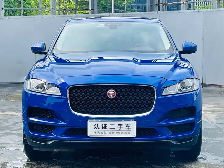 Jaguar F-PACE 2.0 T 4 WD Urban Premium