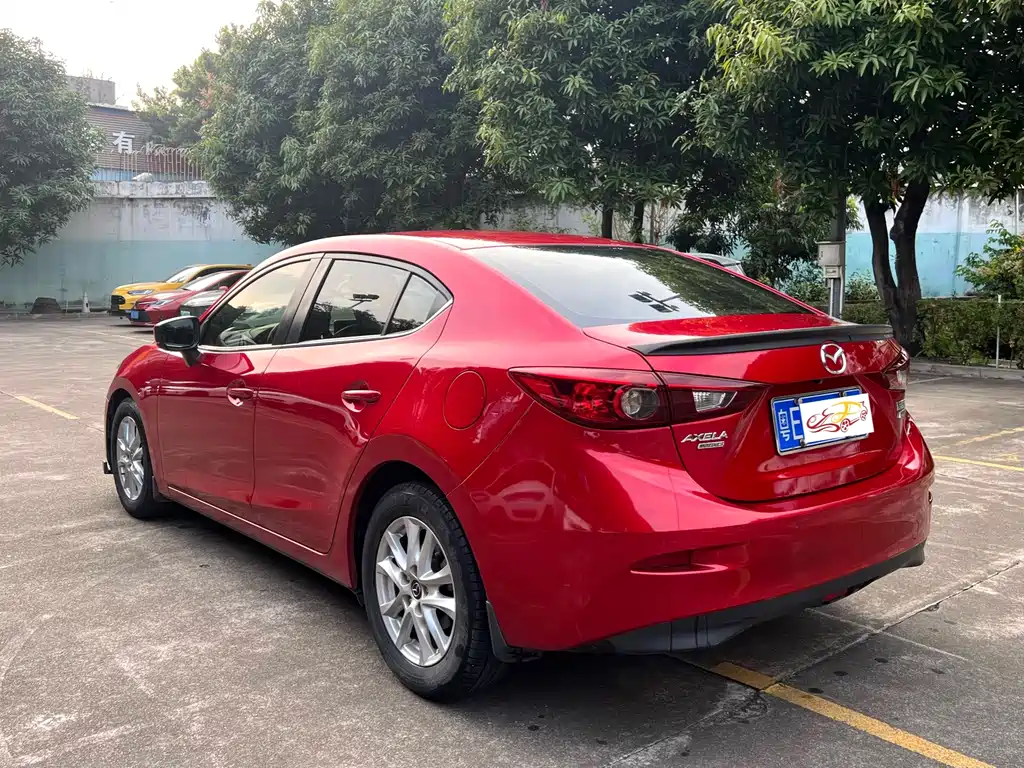 Mazda 3 Axela Sedan 1.5 L Auto Comfort CN-VI