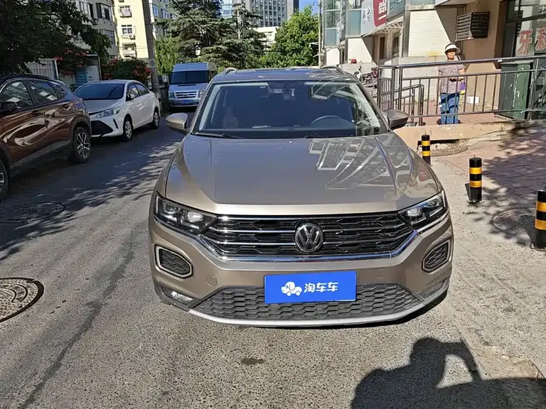Volkswagen T-ROC 280 TSI DSG 2 WD Comfort CN-VI