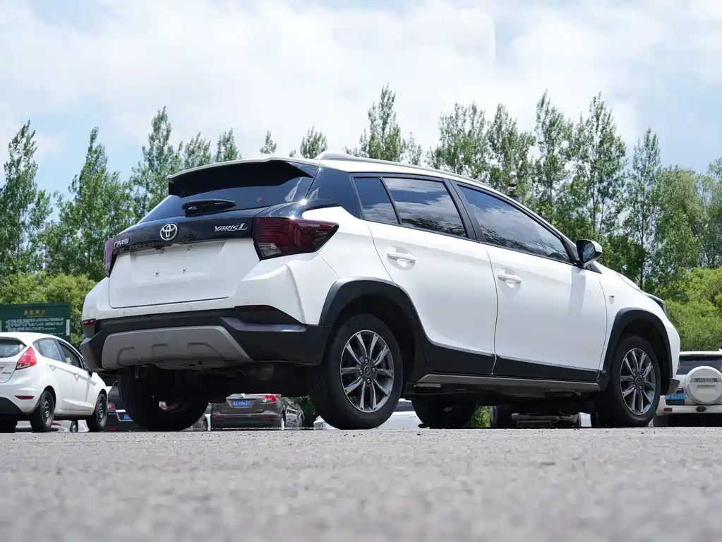 YARiS L Zhixuan Zhixuan X 1.5 L CVT Luxury PLUS