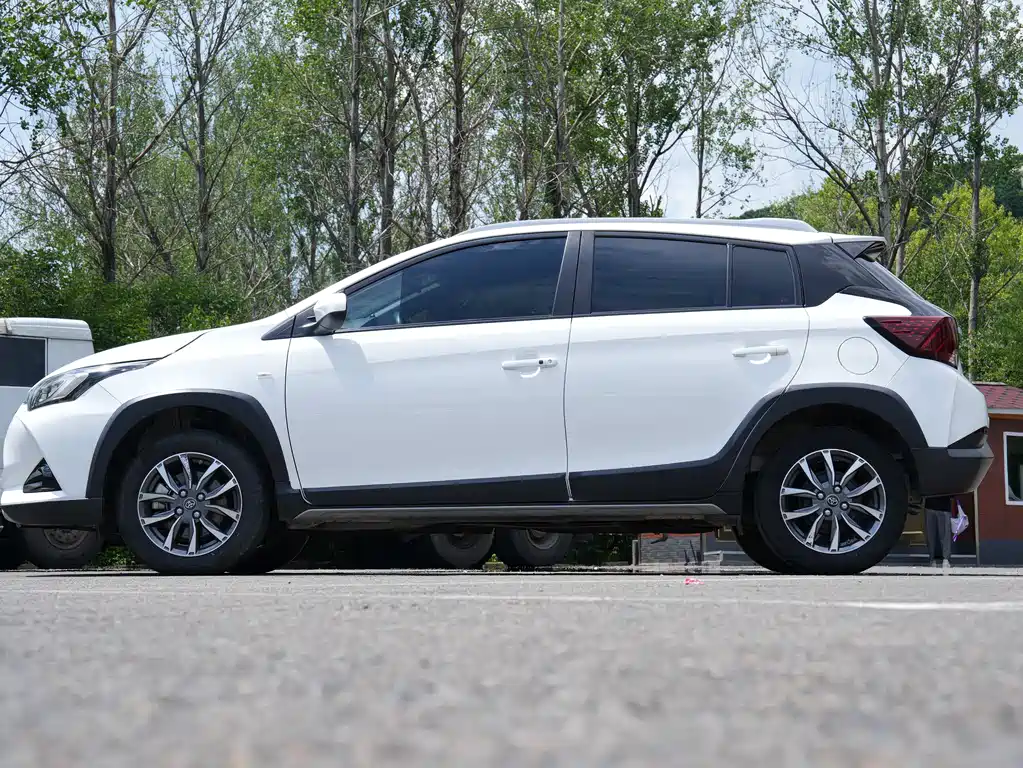 YARiS L Zhixuan Zhixuan X 1.5 L CVT Luxury PLUS