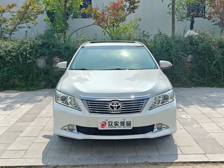 Toyota Camry 2.5 G Luxury