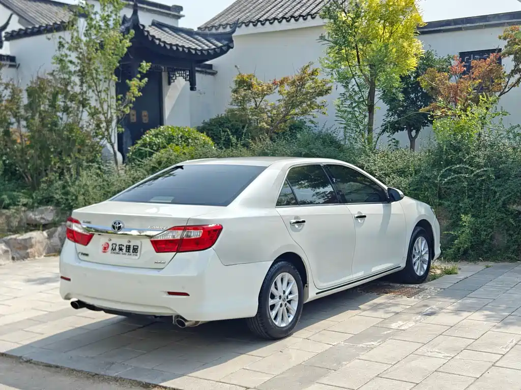 Camry 2.5 G Luxury