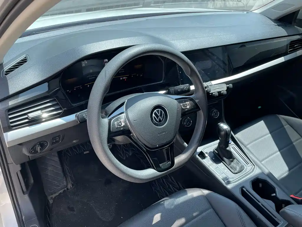 Lavida 1.5 L Auto Comfort