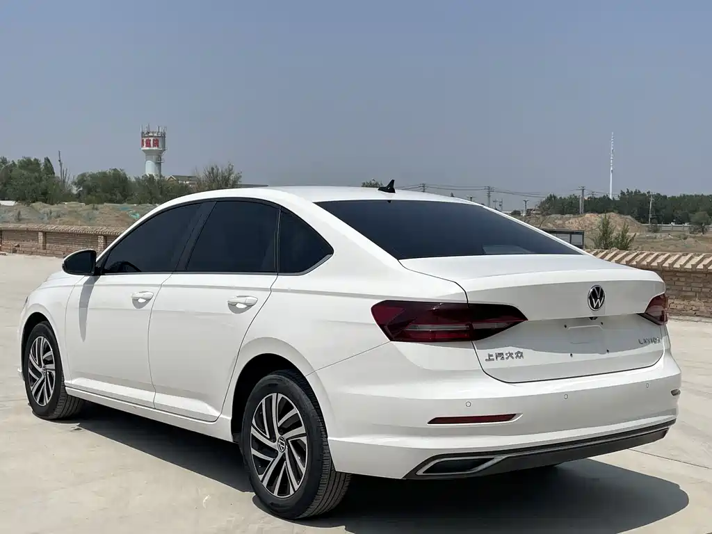 Lavida 1.5 L Auto Comfort