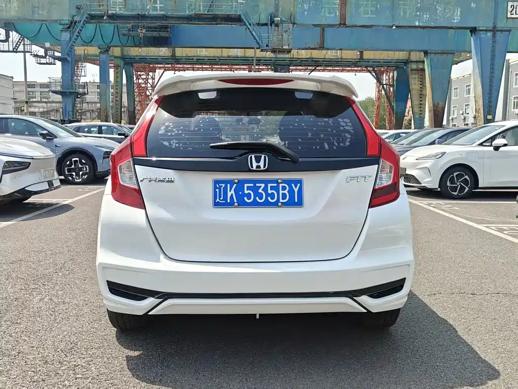Fit 1.5 L CVT Comfort