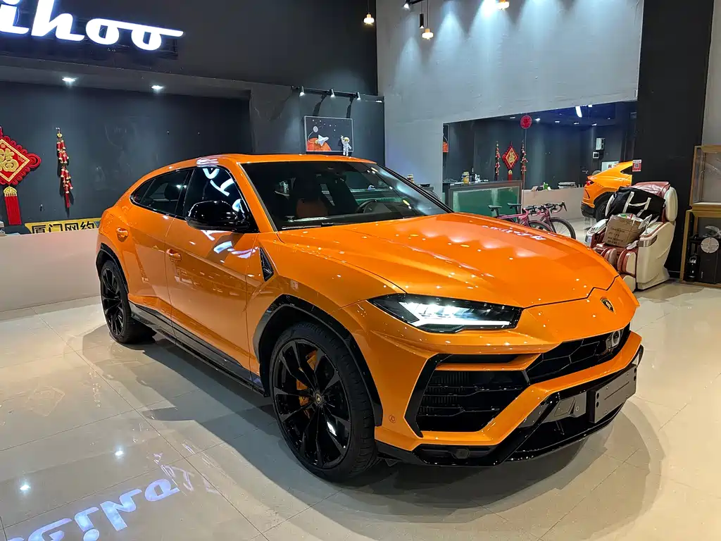 Urus 4.0 T V8