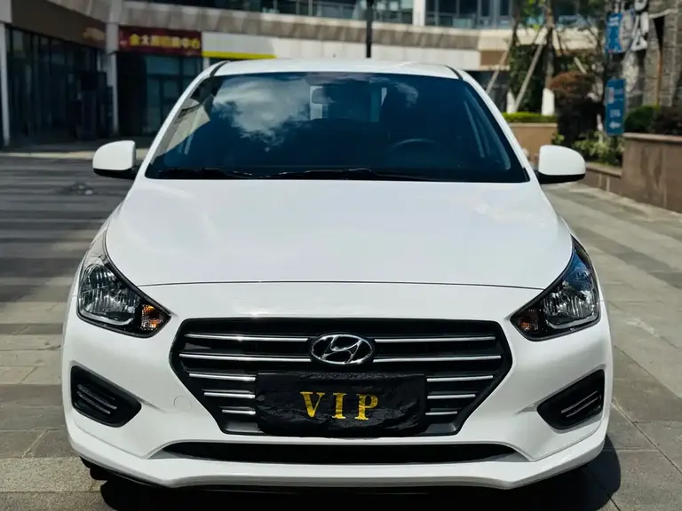 Hyundai Accent 1.4 L Manual Refreshed CN-VI