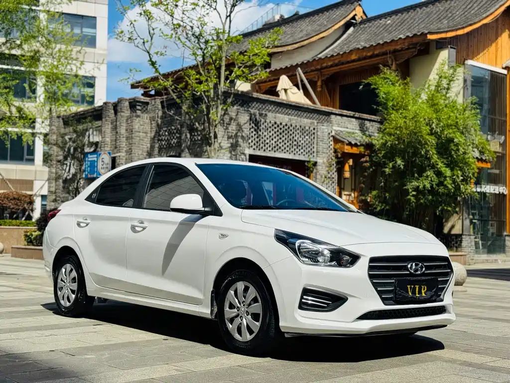 Accent 1.4 L Manual Refreshed CN-VI