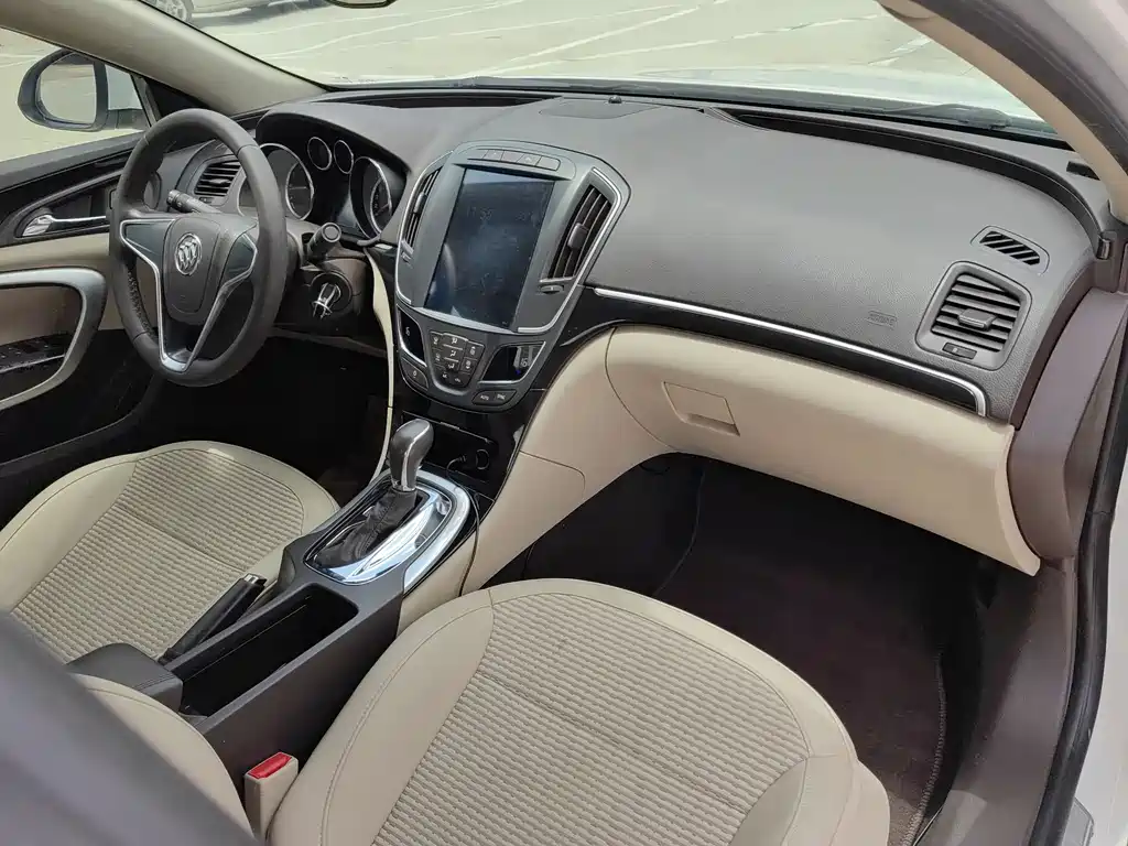 Regal 2.0 L Leading Fashion