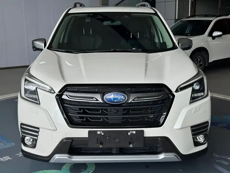 Subaru Forester 2.0 i AWD Flagship EyeSight