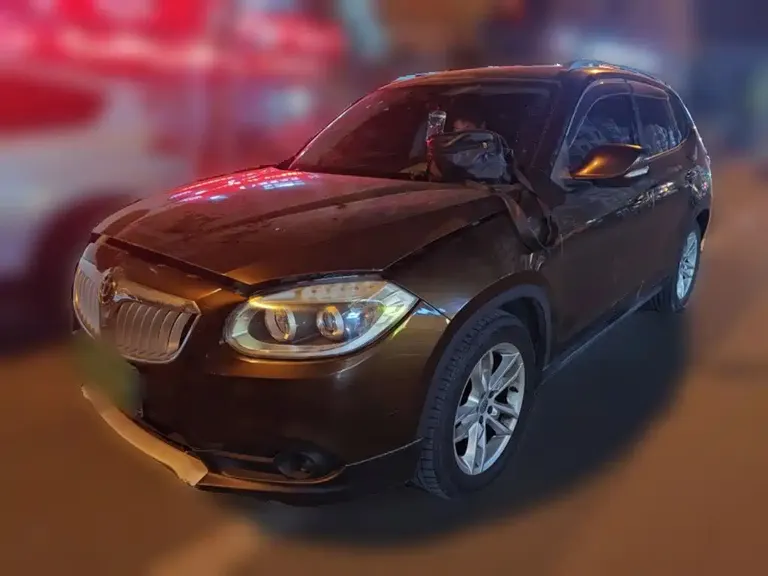 Brilliance V5 中华V5 2012款 1.6 L 自动舒适型