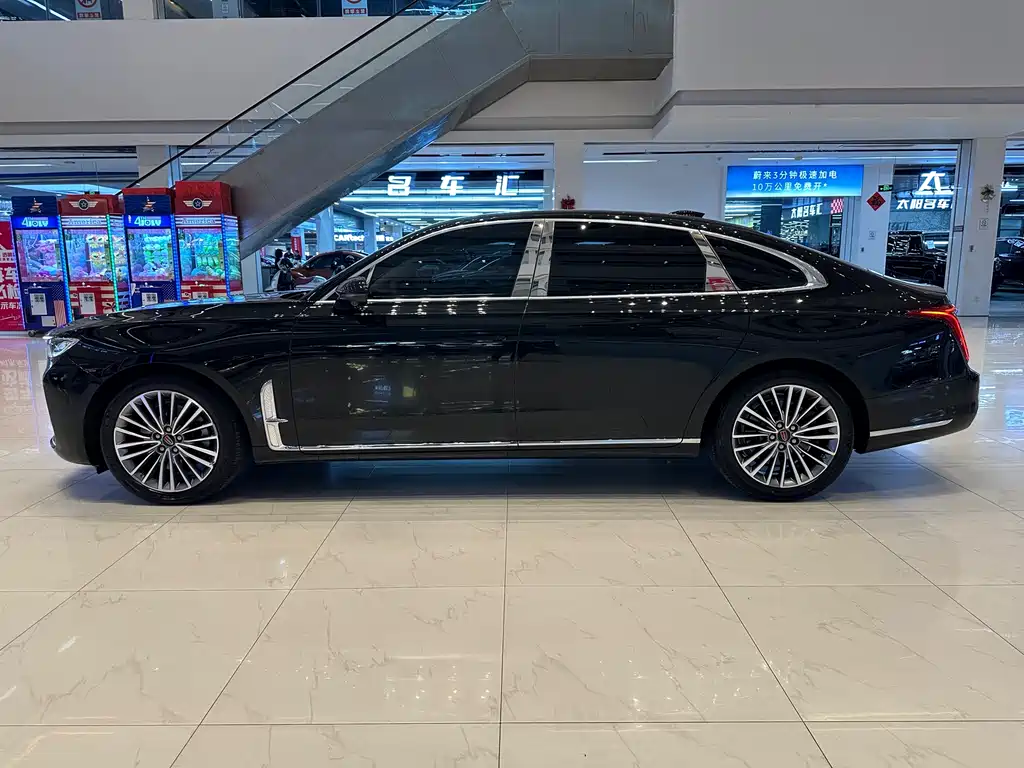 Hongqi H9 2.0 T Connected Flagship Enjoyment