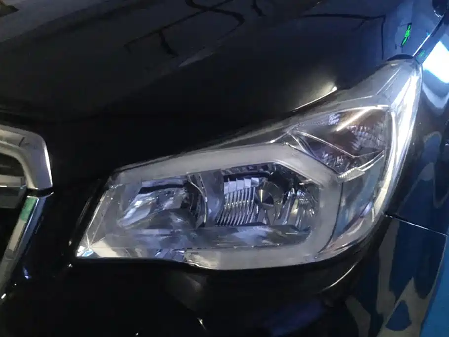 Forester 2.5 i Auto Luxury