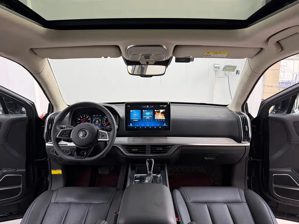 Tang 2.0 T Auto Connected Premium Joy 7-seat CN-V