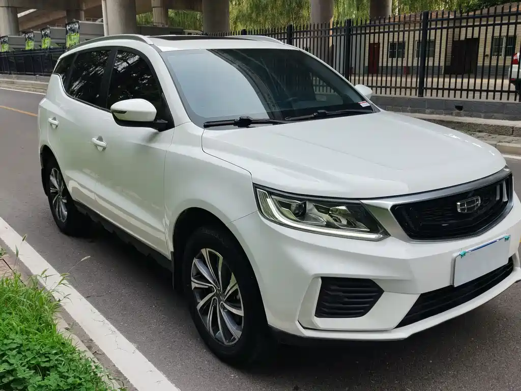 Vision X6 1.4 T CVT Distinguished