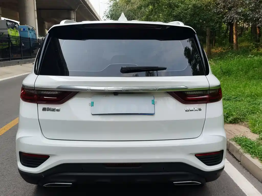 Vision X6 1.4 T CVT Distinguished