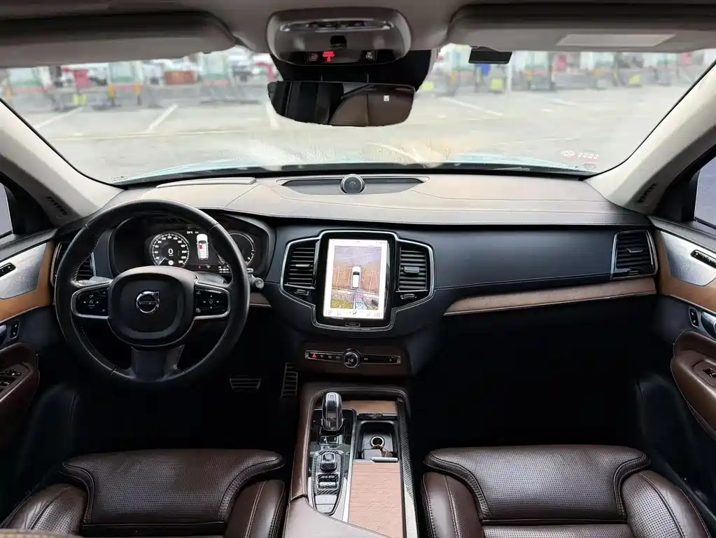 Volvo XC90 PHEV E Drive Hybrid T8 Smart Supreme 7-seat