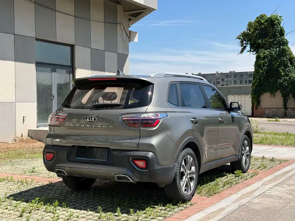 Sportage 2.0 L Auto Smart Enjoyment Luxury