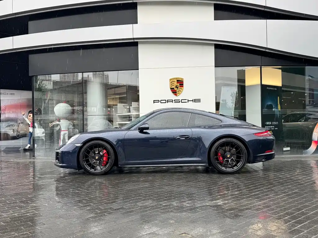 Porsche 911 Carrera GTS 3.0 T