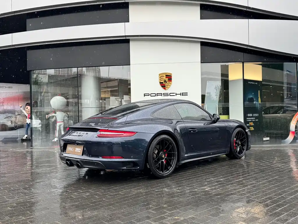 Porsche 911 Carrera GTS 3.0 T