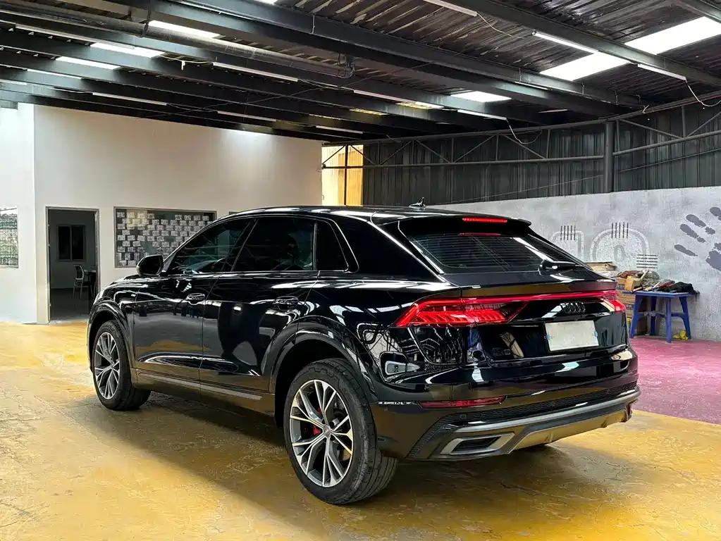 Audi Q8 奥迪Q8 2019款 55 TFSI 尊享动感型