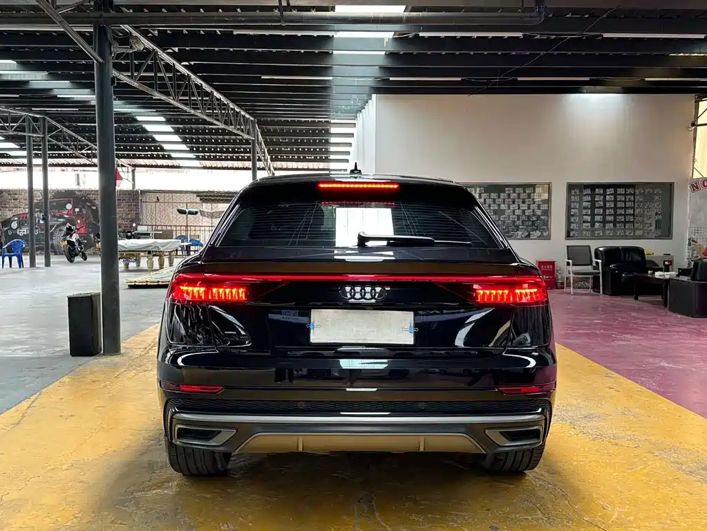Audi Q8 奥迪Q8 2019款 55 TFSI 尊享动感型