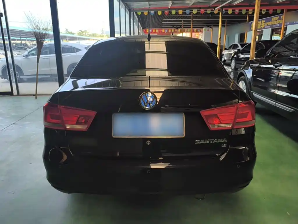 Santana 1.6 L Auto Comfort